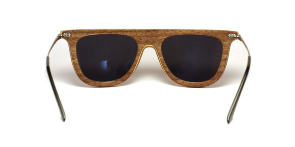 Lunettes de soleil en bois rouge