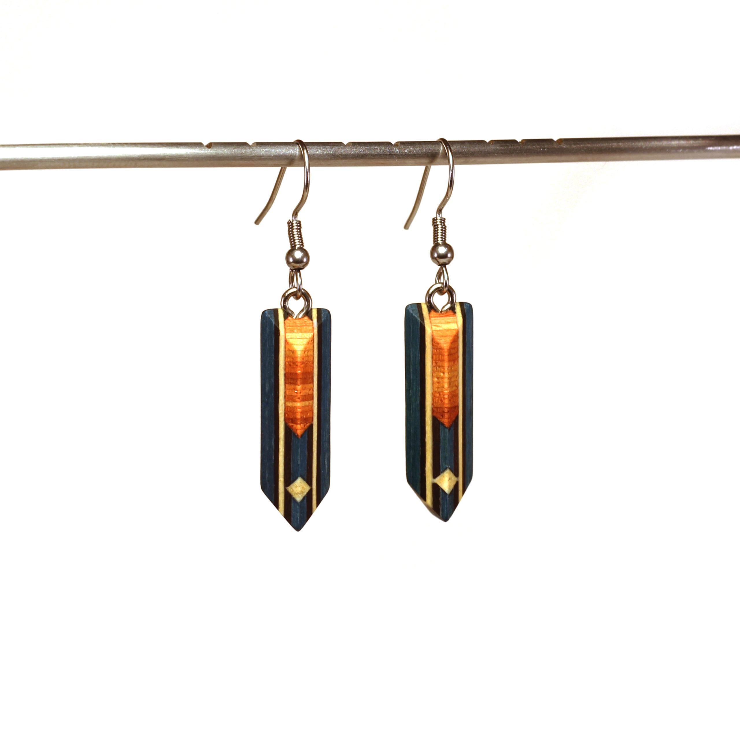 arka_creations_bijoux_en_bois_boucles_doreilles_marqueterie_argent_bleu_2 Boucles d'Oreilles Bleues