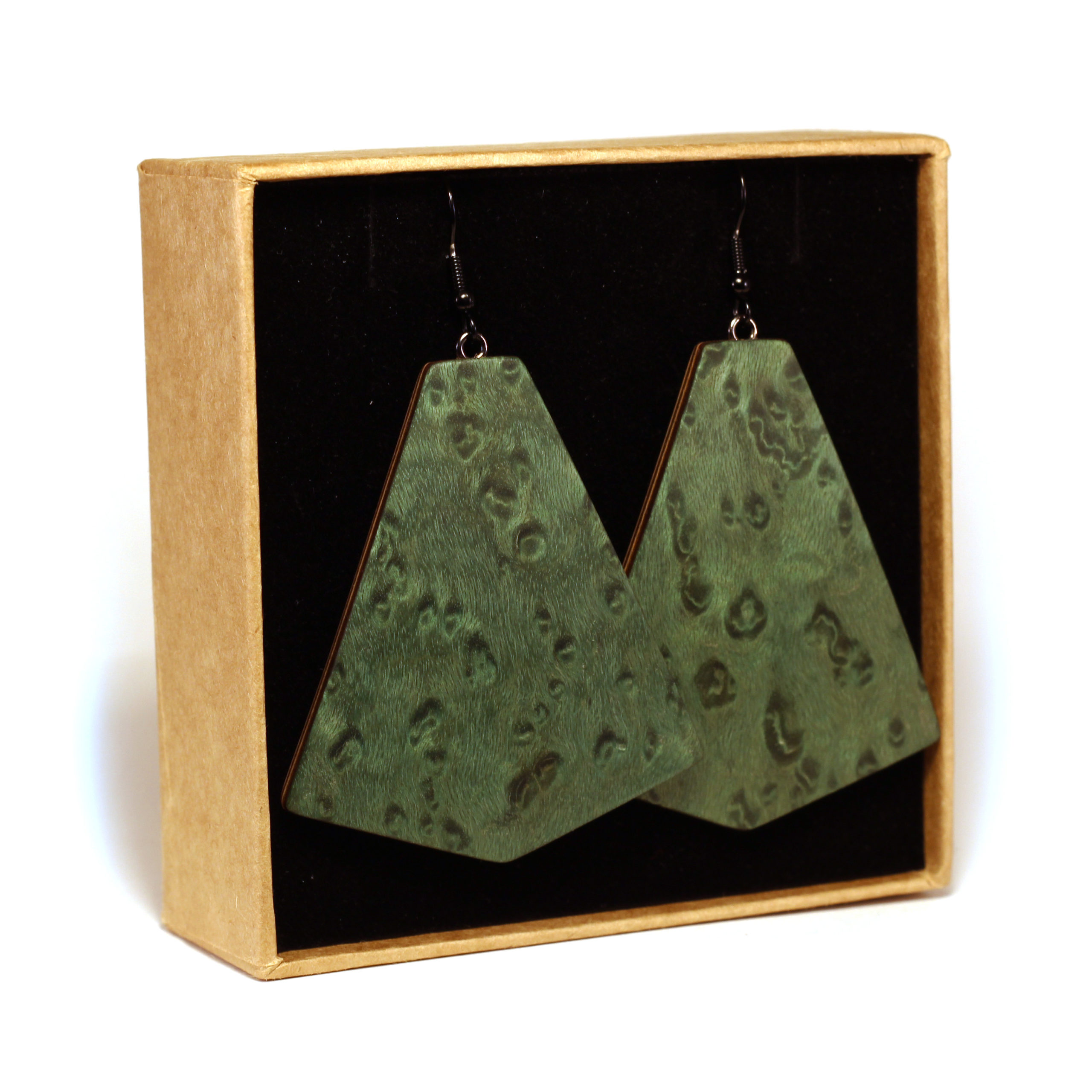 arka_creations_bijoux_en_bois_boucles_doreilles_np4_erablemouchetevert_2 Bijoux Boucles d'Oreilles Vertes