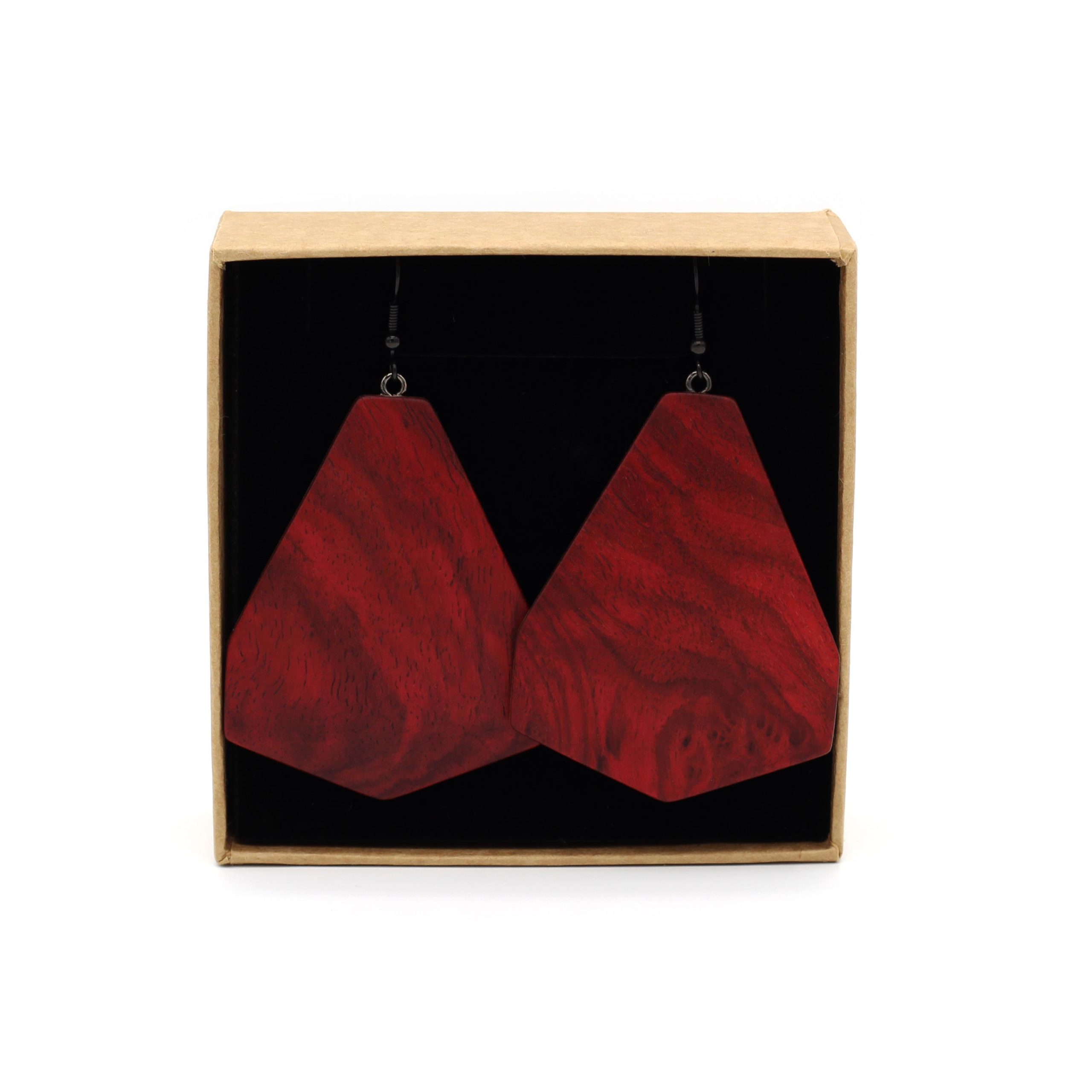 arka_creations_bijoux_en_bois_boucles_doreilles_np5_loupe_de_noyer_rouge_3 Boucles d'Oreilles en Bois Rouge