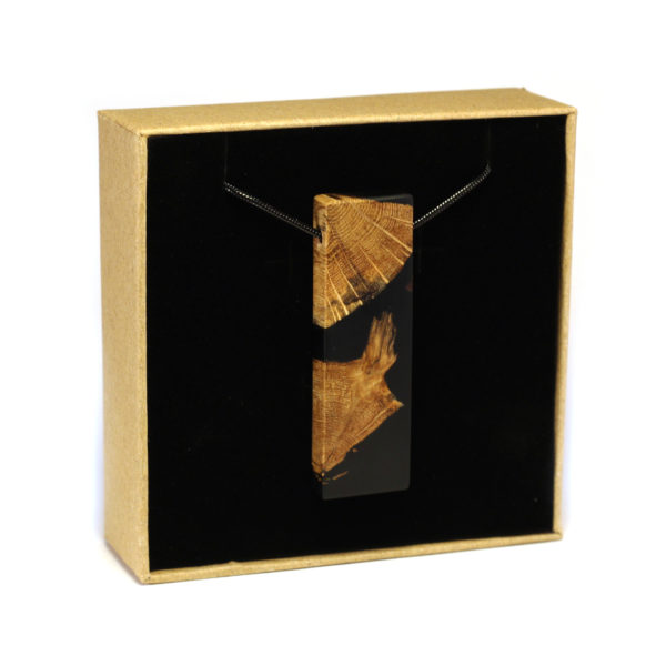 Collier en Bois & Résine