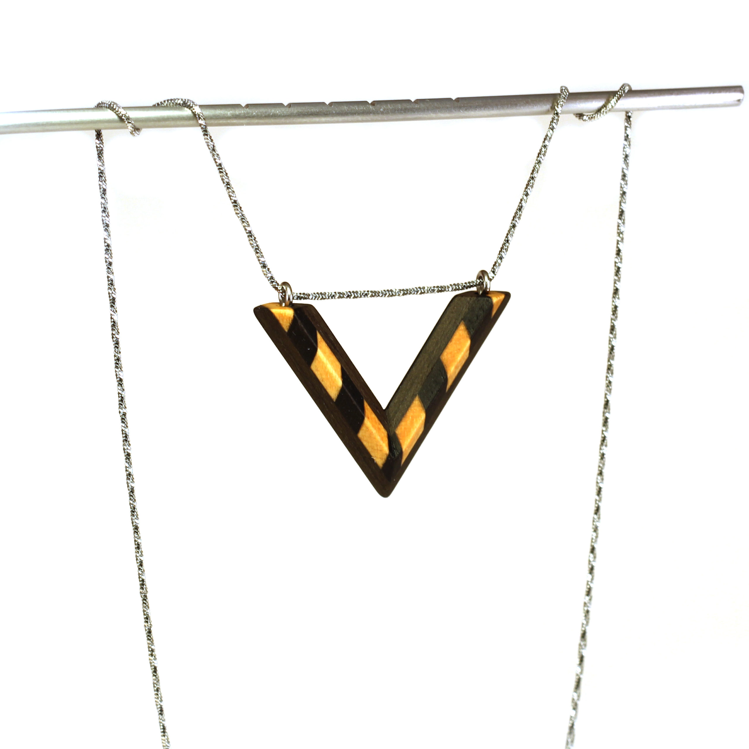 Collier Pendentif En Bois