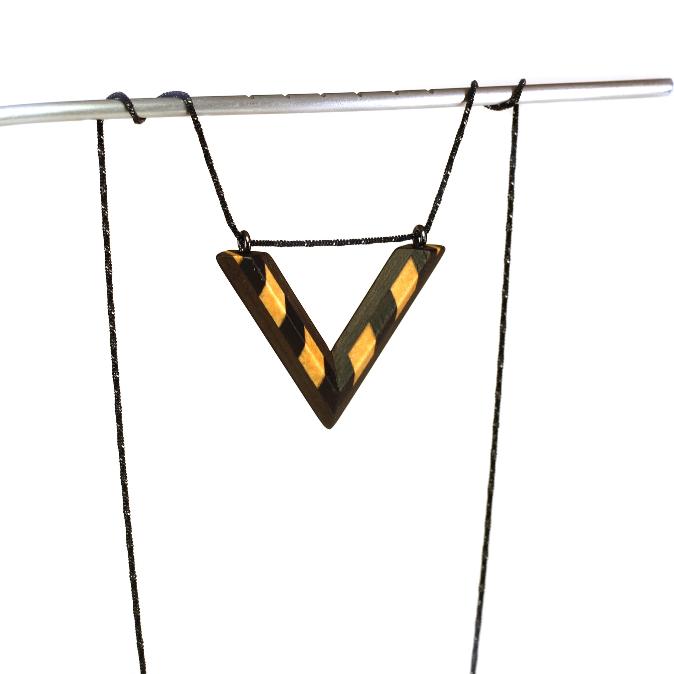 Collier Pendentif En Bois