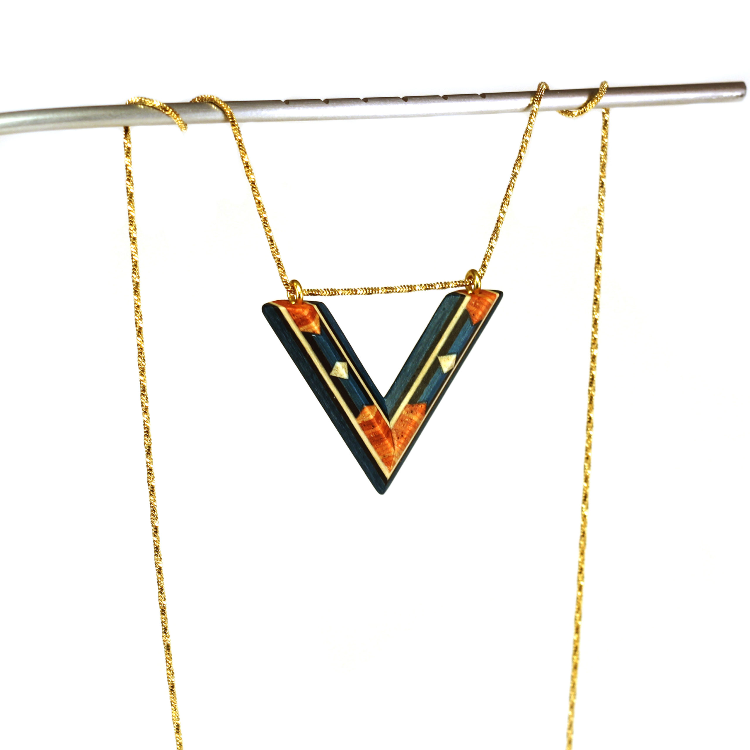 Collier Pendentif en Bois Bleu